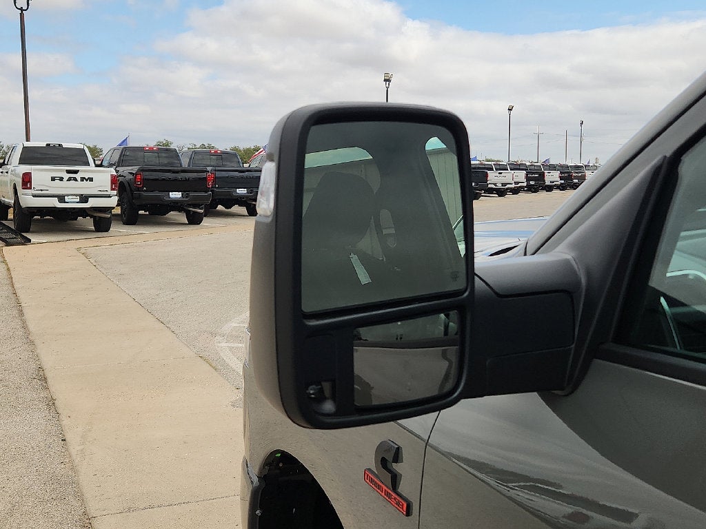 2027 RAM 3500 RAM 3500 LONE STAR CREW CAB 4X4 8' BOX