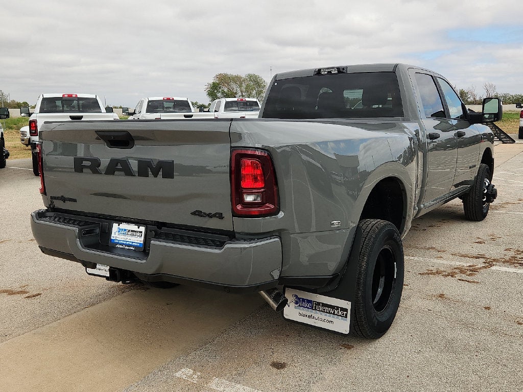 2027 RAM 3500 RAM 3500 LONE STAR CREW CAB 4X4 8' BOX