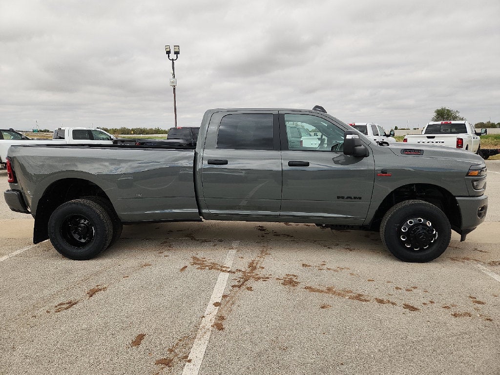 2027 RAM 3500 RAM 3500 LONE STAR CREW CAB 4X4 8' BOX