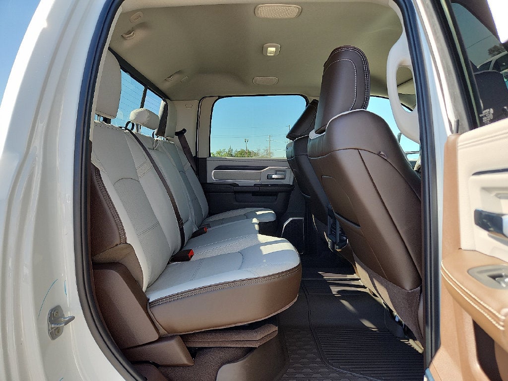 2027 RAM Ram 3500 RAM 3500 LARAMIE CREW CAB 4X4 8' BOX