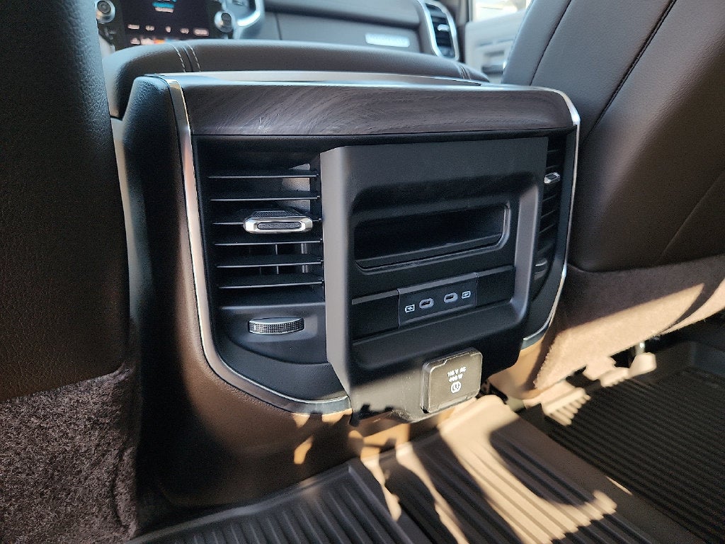 2027 RAM Ram 3500 RAM 3500 LARAMIE CREW CAB 4X4 8' BOX