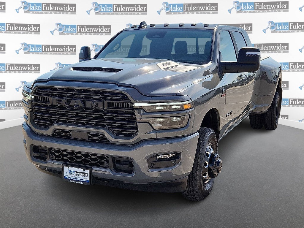 2027 RAM Ram 3500 RAM 3500 LARAMIE MEGA CAB 4X4 6'4' BOX