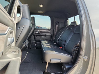 2027 RAM Ram 3500 RAM 3500 LARAMIE MEGA CAB 4X4 6'4' BOX