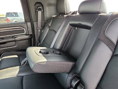 2027 RAM Ram 3500 RAM 3500 LARAMIE MEGA CAB 4X4 6'4' BOX