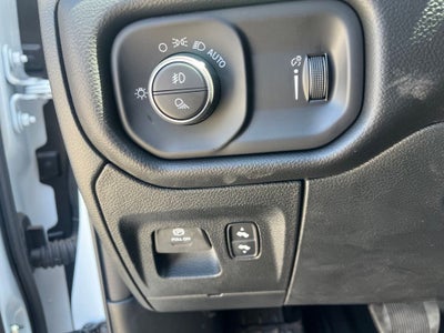 2026 RAM 1500 Lone Star Crew Cab 4x4 5'7' Box