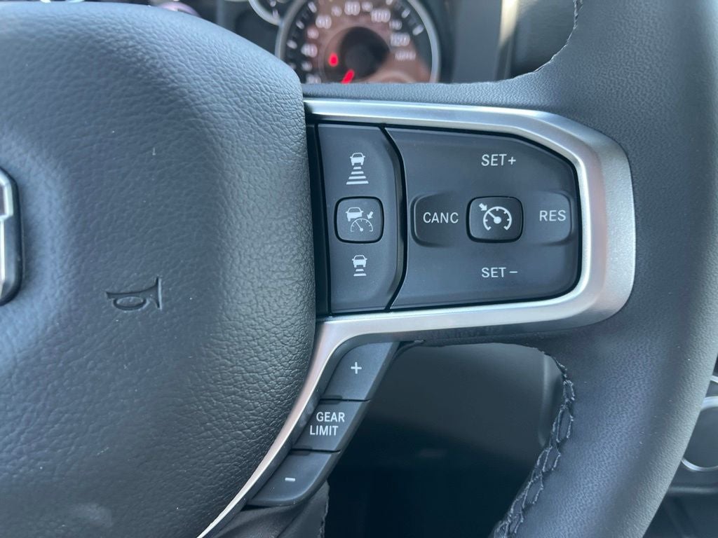 2026 RAM 1500 Lone Star Crew Cab 4x4 5'7' Box