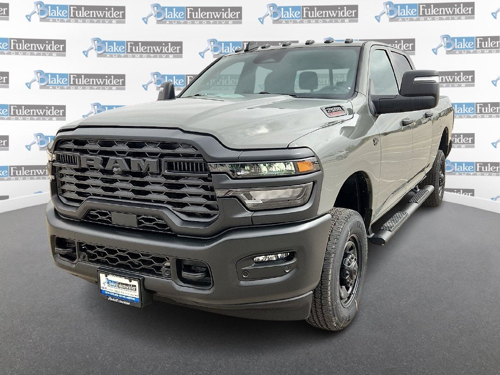 2027 RAM 2500 RAM 2500 TRADESMAN CREW CAB 4X4 6'4' BOX