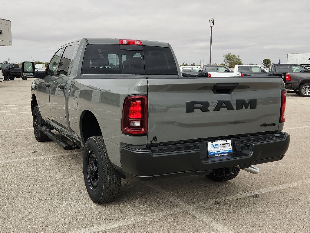 2027 RAM 2500 RAM 2500 TRADESMAN CREW CAB 4X4 6'4' BOX