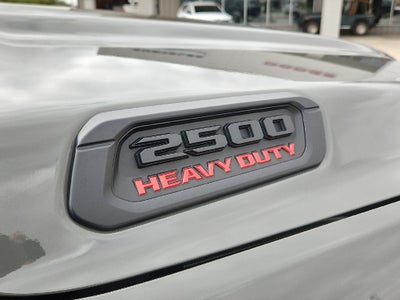 2027 RAM 2500 RAM 2500 TRADESMAN CREW CAB 4X4 6'4' BOX