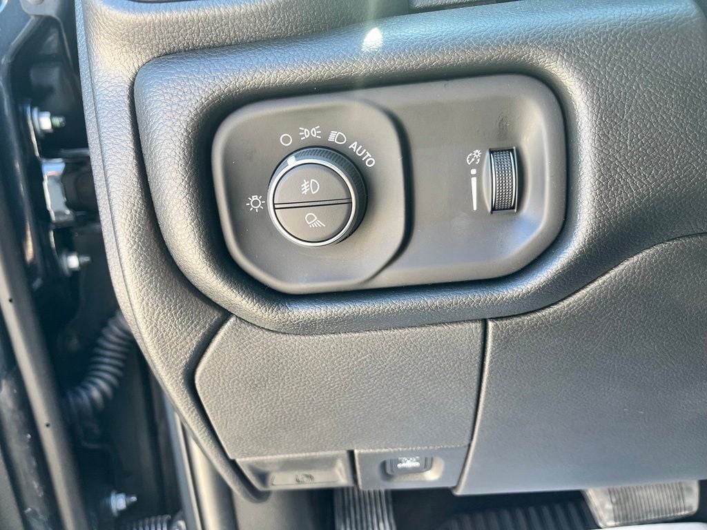 2027 RAM 2500 Warlock