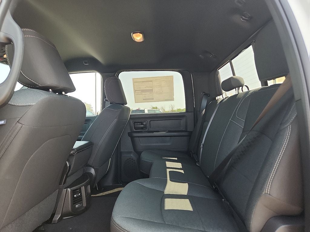 2026 RAM 2500 RAM 2500 BLACK EXPRESS CREW CAB 4X4 6'4' BOX