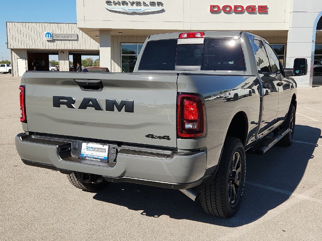 2027 RAM Ram 2500 RAM 2500 BLACK EXPRESS CREW CAB 4X4 6'4' BOX