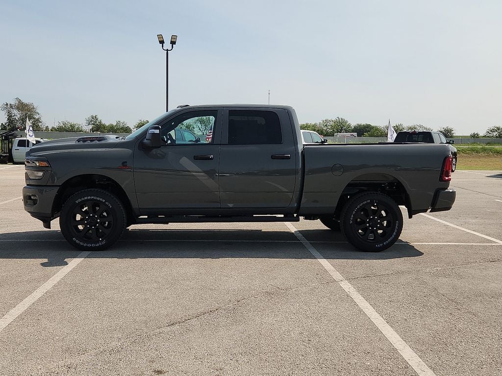 2026 RAM 2500 RAM 2500 BLACK EXPRESS CREW CAB 4X4 6'4' BOX