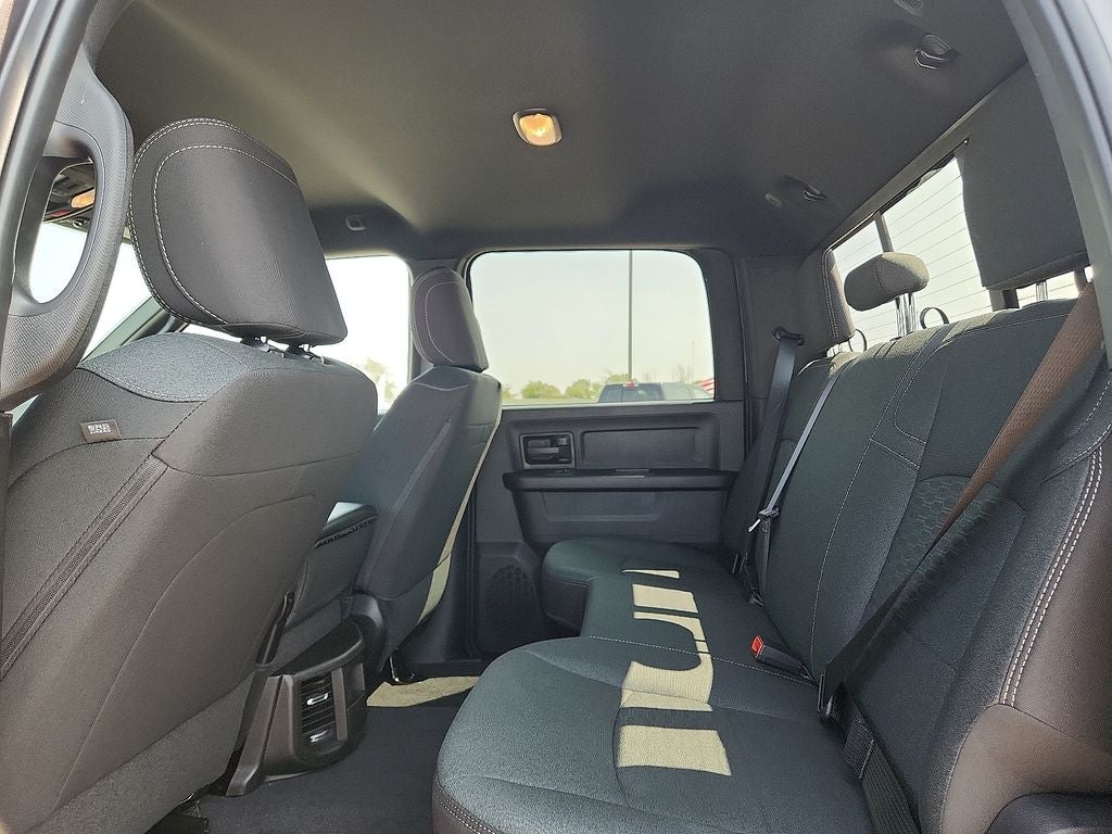 2026 RAM 2500 RAM 2500 BLACK EXPRESS CREW CAB 4X4 6'4' BOX