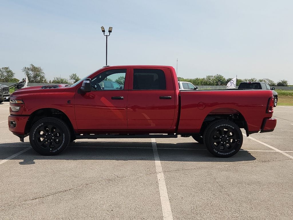 2026 RAM 2500 RAM 2500 BLACK EXPRESS CREW CAB 4X4 6'4' BOX