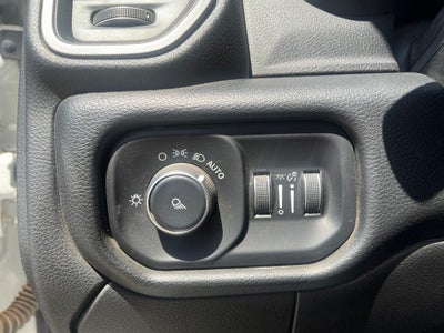 2019 RAM 2500 Tradesman Crew Cab 4x4 6'4' Box