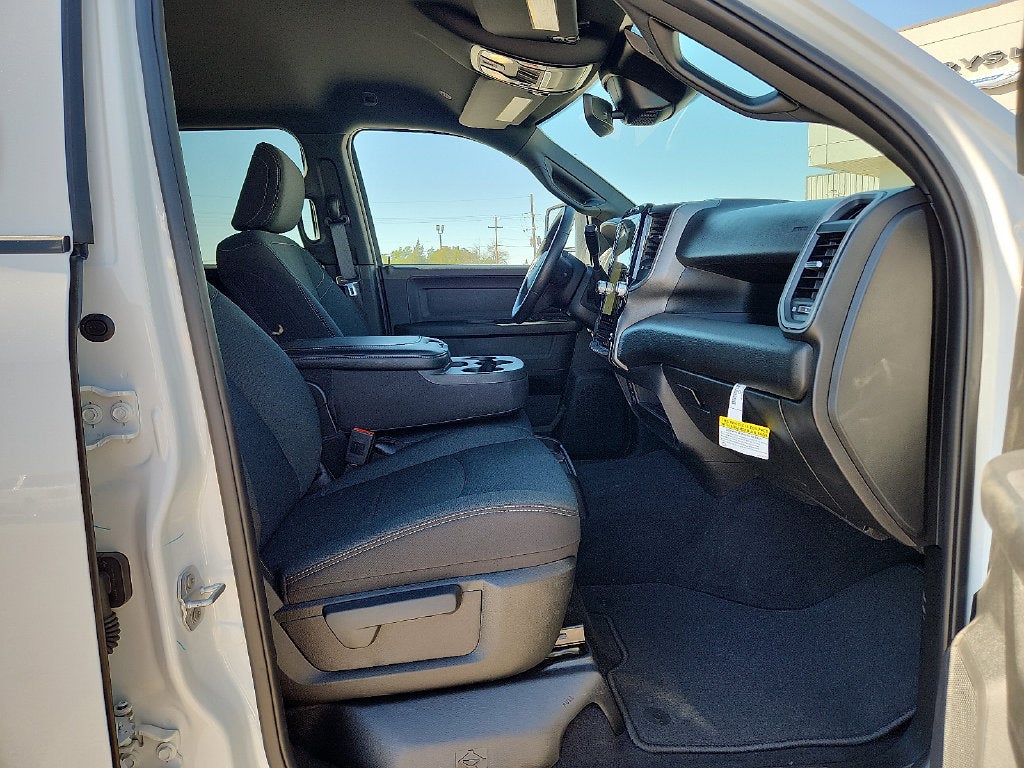 2027 RAM Ram 2500 RAM 2500 TRADESMAN CREW CAB 4X4 8' BOX