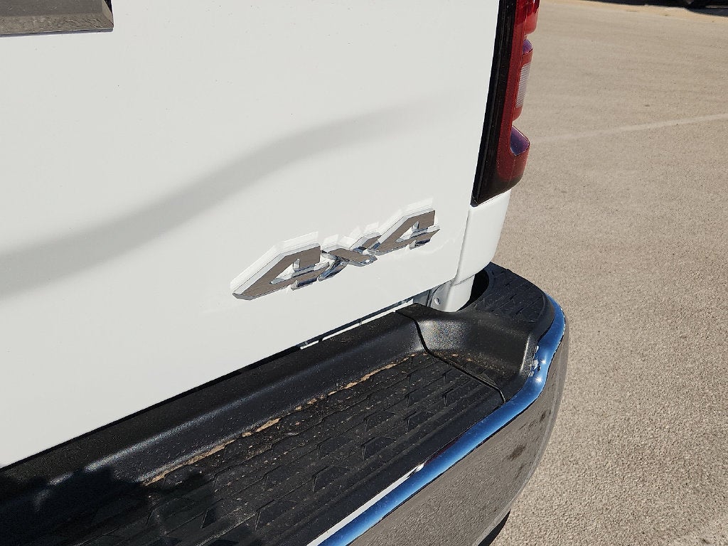 2027 RAM Ram 2500 RAM 2500 TRADESMAN CREW CAB 4X4 8' BOX