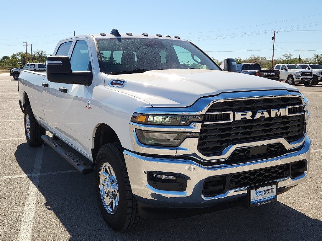 2027 RAM Ram 2500 RAM 2500 TRADESMAN CREW CAB 4X4 8' BOX
