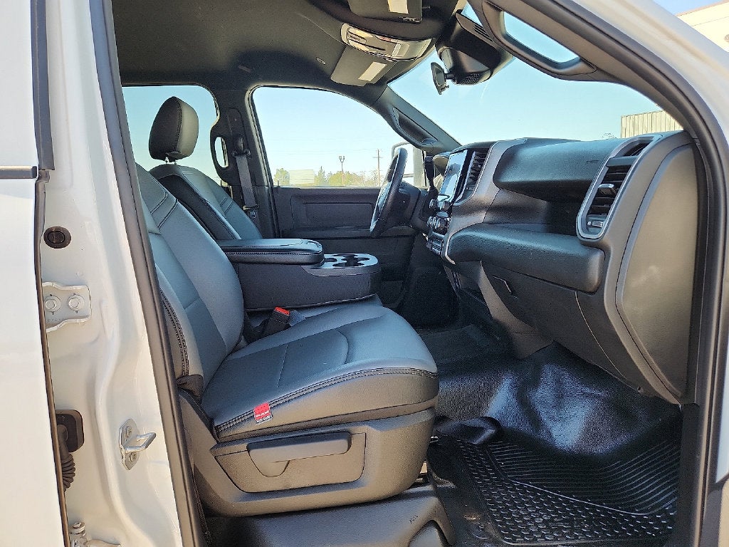 2026 RAM 3500 Chassis Cab RAM 3500 TRADESMAN CREW CAB CHASSIS 4X4 60' CA