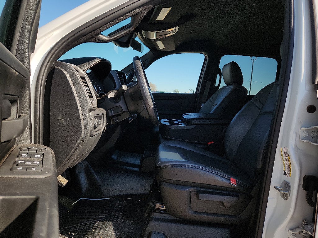 2026 RAM 3500 Chassis Cab RAM 3500 TRADESMAN CREW CAB CHASSIS 4X4 60' CA