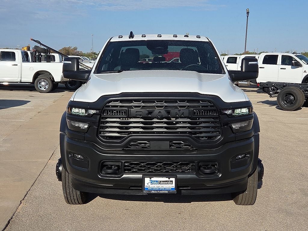 2027 RAM Ram 5500 Chassis Cab RAM 5500 TRADESMAN CHASSIS CREW CAB 4X4 84' CA