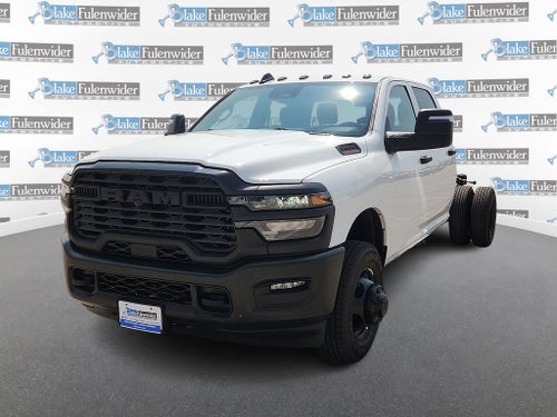 2026 RAM 3500 Chassis RAM 3500 TRADESMAN CREW CAB CHASSIS 4X4 60' CA
