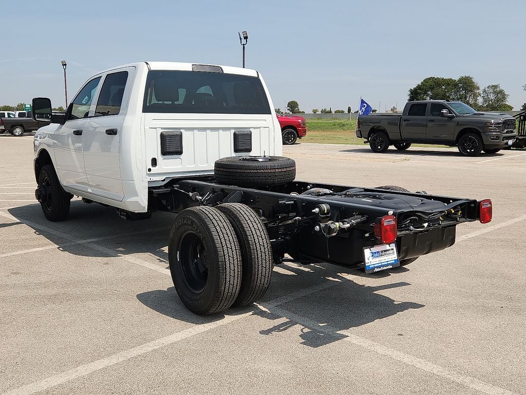 2026 RAM 3500 Chassis RAM 3500 TRADESMAN CREW CAB CHASSIS 4X4 60' CA