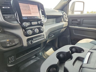 2026 RAM 3500 Chassis RAM 3500 TRADESMAN CREW CAB CHASSIS 4X4 60' CA