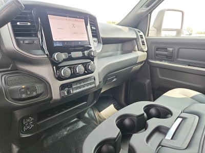 2026 RAM 3500 Chassis RAM 3500 TRADESMAN CREW CAB CHASSIS 4X4 60' CA