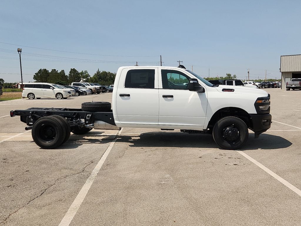 2026 RAM 3500 Chassis RAM 3500 TRADESMAN CREW CAB CHASSIS 4X4 60' CA