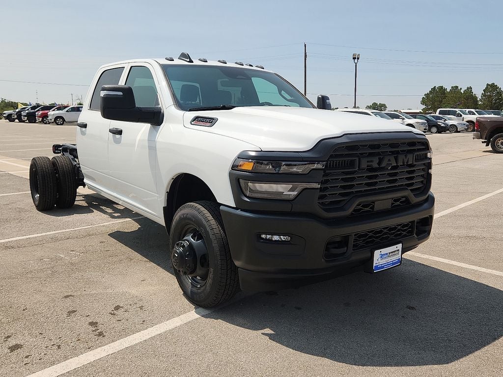2026 RAM 3500 Chassis RAM 3500 TRADESMAN CREW CAB CHASSIS 4X4 60' CA