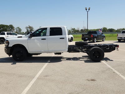 2026 RAM Ram 3500 Chassis Cab RAM 3500 TRADESMAN CREW CAB CHASSIS 4X4 60' CA