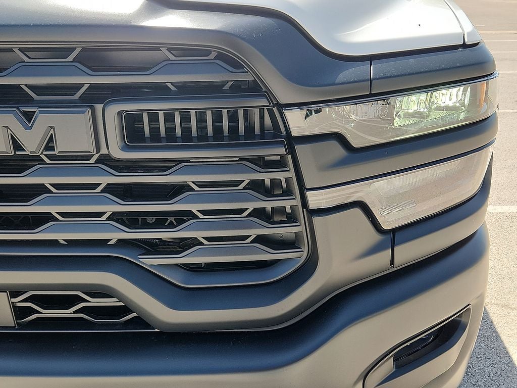 2026 RAM Ram 3500 Chassis Cab RAM 3500 TRADESMAN CREW CAB CHASSIS 4X4 60' CA