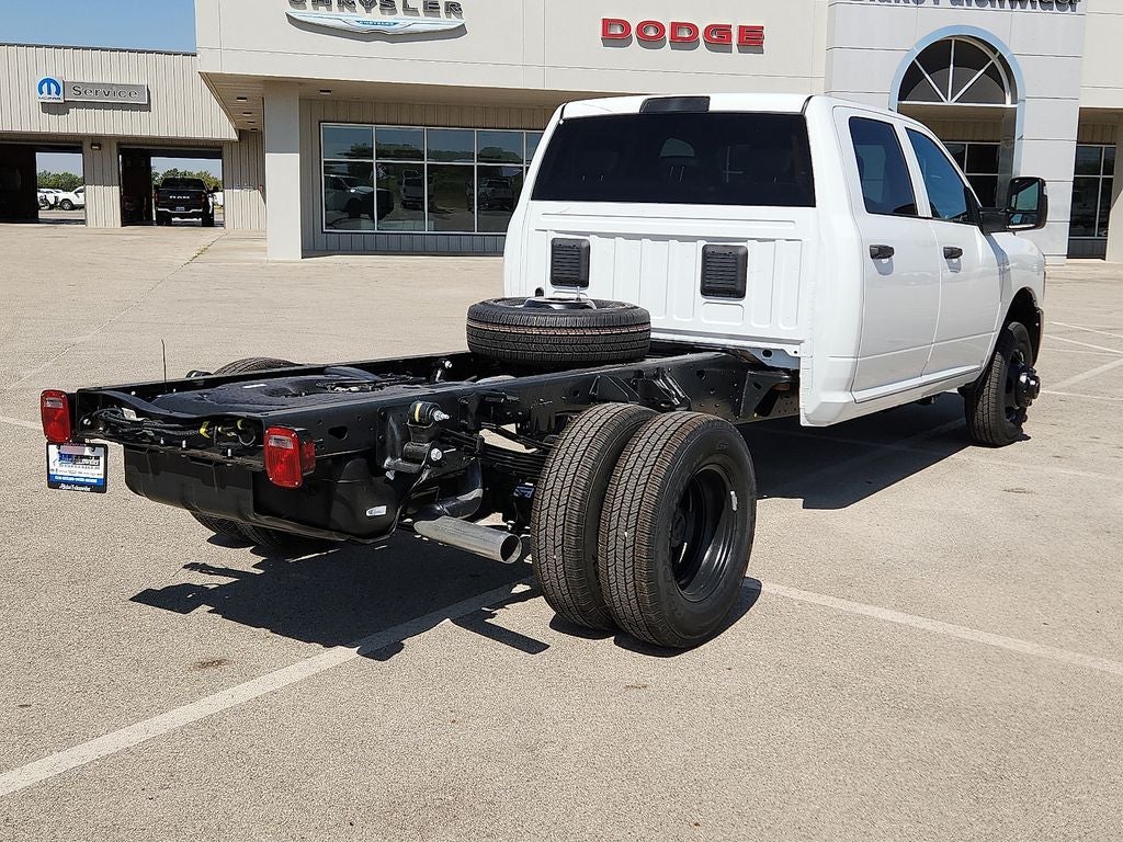 2026 RAM Ram 3500 Chassis Cab RAM 3500 TRADESMAN CREW CAB CHASSIS 4X4 60' CA