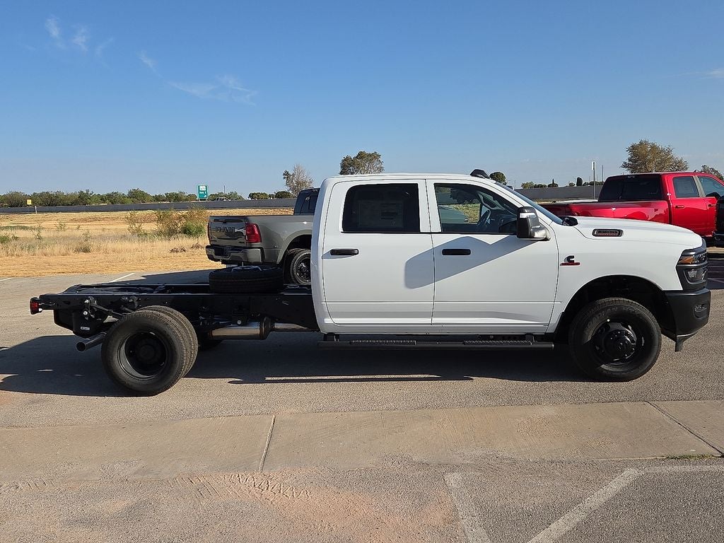 2027 RAM Ram 3500 Chassis Cab RAM 3500 TRADESMAN CREW CAB CHASSIS 4X4 60' CA