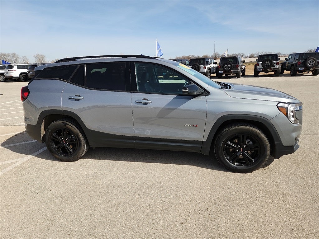 2023 GMC Terrain AT4