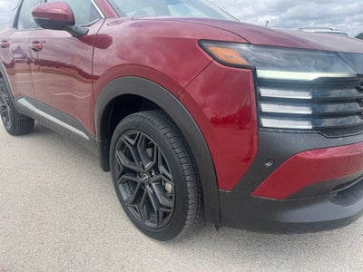 2025 Nissan Kicks SR