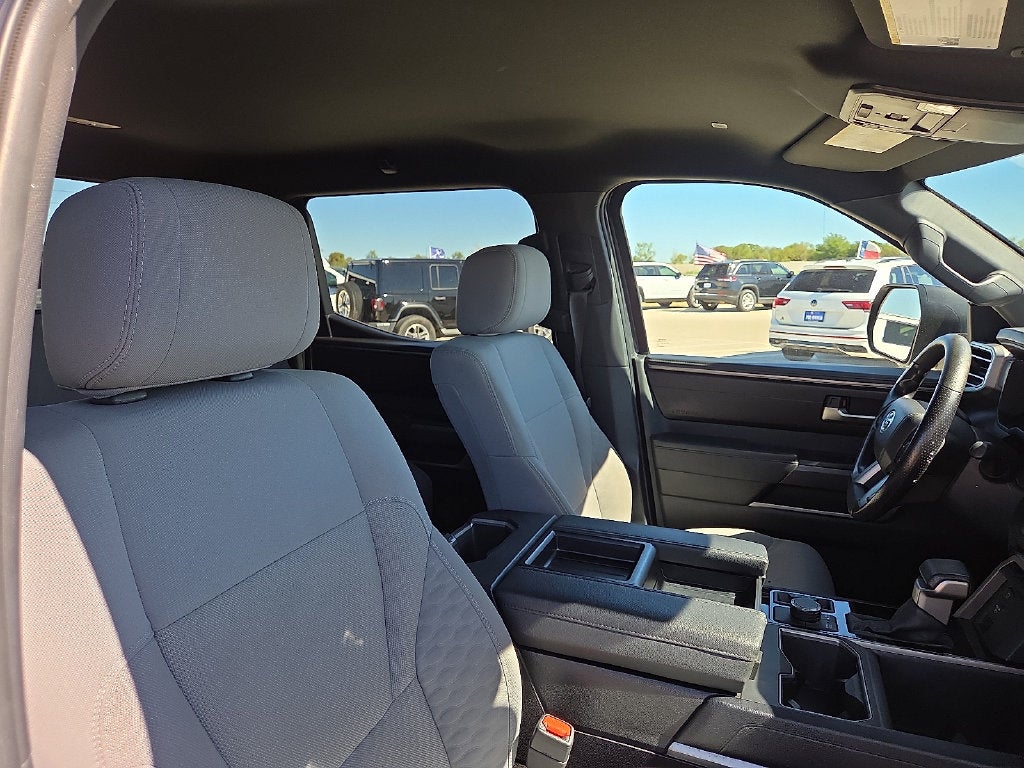 2025 Toyota Tundra 4WD SR5