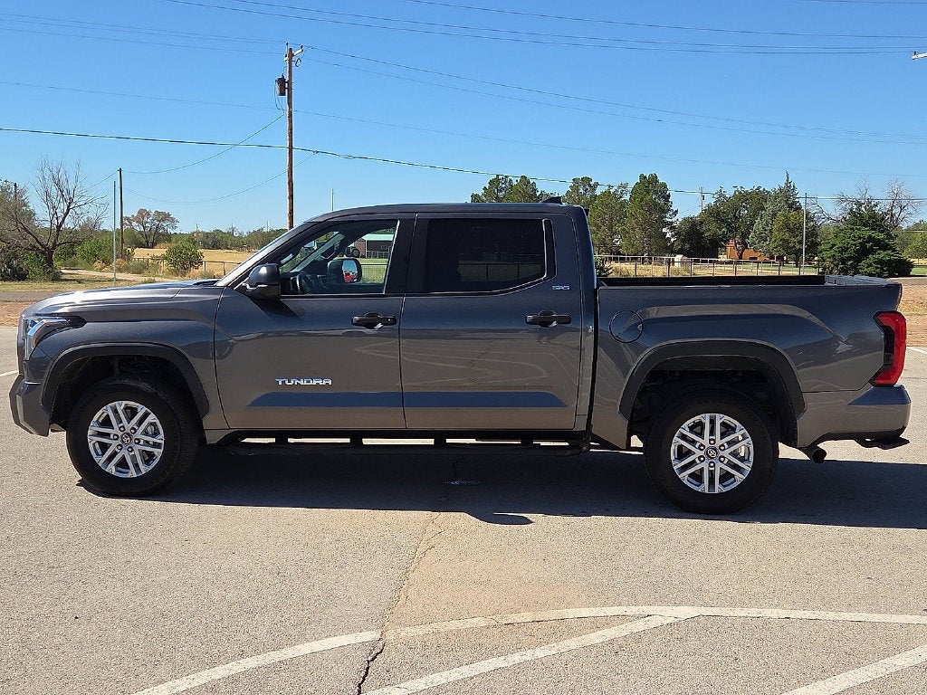 2025 Toyota Tundra 4WD SR5