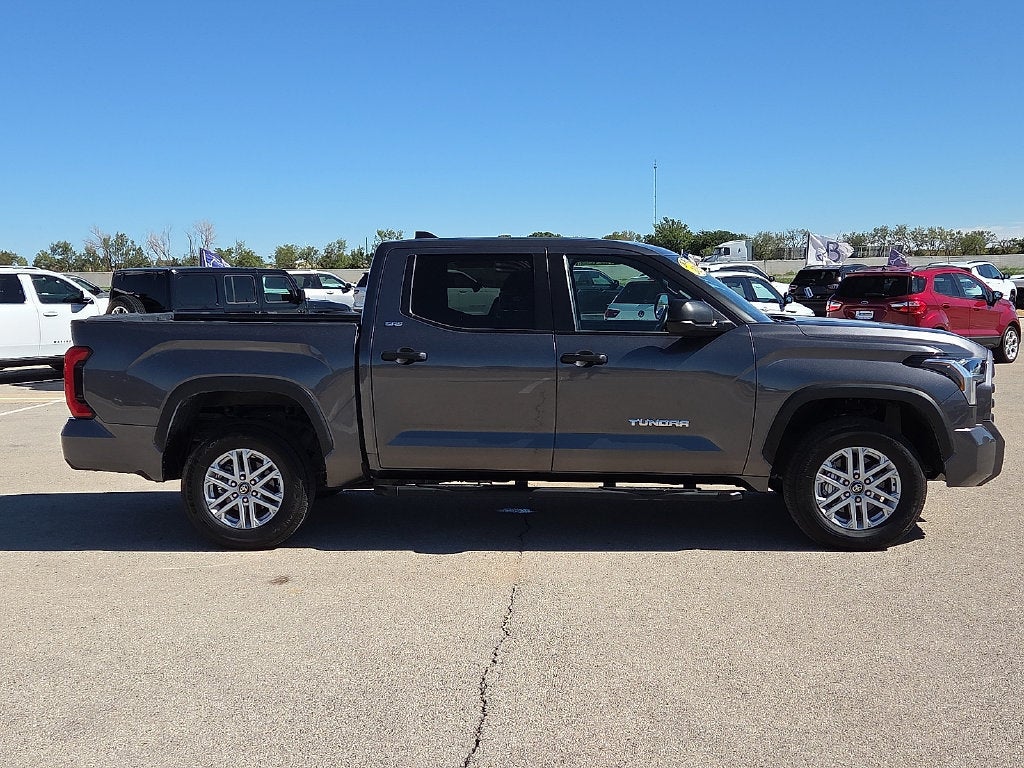2025 Toyota Tundra 4WD SR5