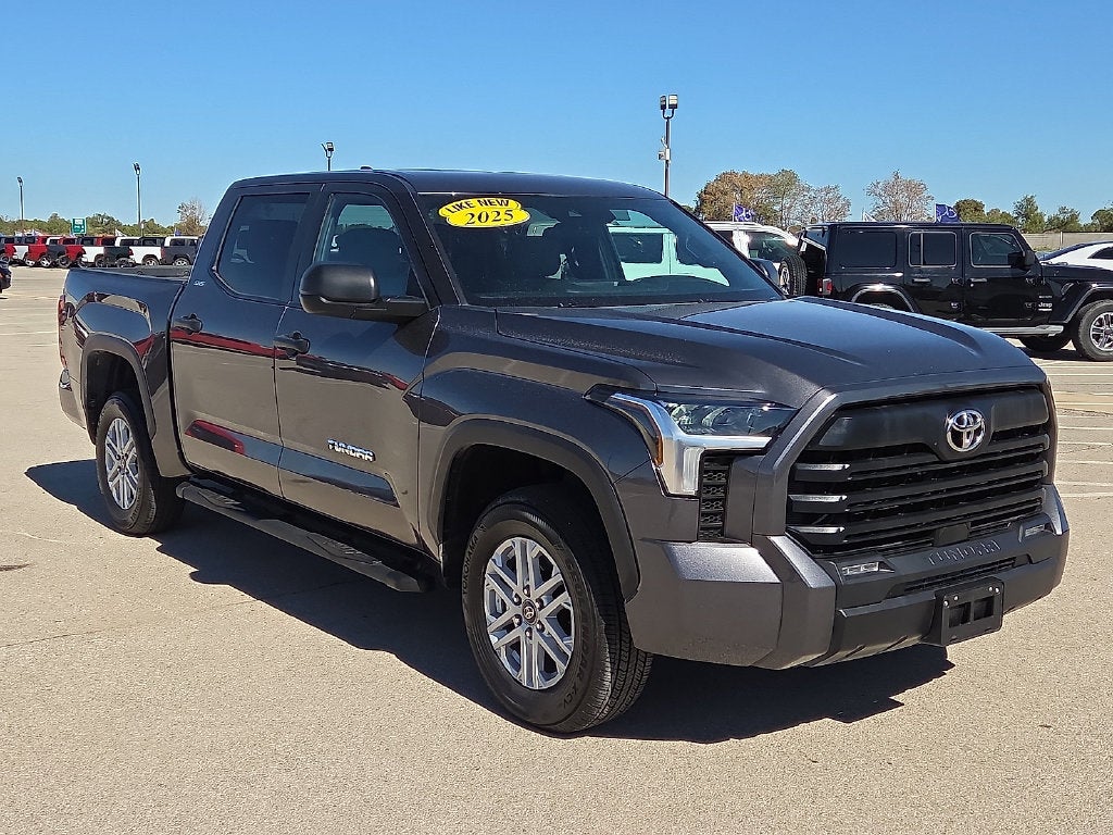 2025 Toyota Tundra 4WD SR5