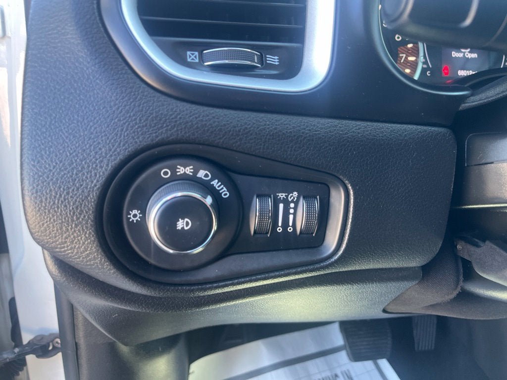 2020 Jeep Renegade Latitude FWD