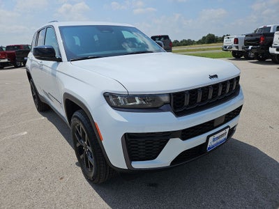 2026 Jeep Grand Cherokee GRAND CHEROKEE LAREDO ALTITUDE 4X2