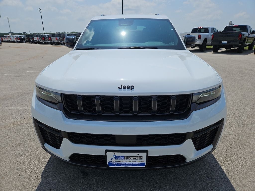 2026 Jeep Grand Cherokee GRAND CHEROKEE LAREDO ALTITUDE 4X2
