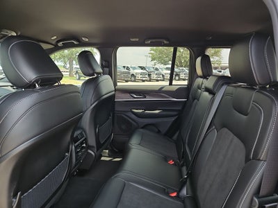 2026 Jeep Grand Cherokee GRAND CHEROKEE LAREDO ALTITUDE 4X2