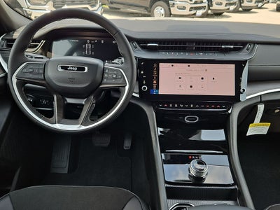 2026 Jeep Grand Cherokee GRAND CHEROKEE LAREDO ALTITUDE 4X2