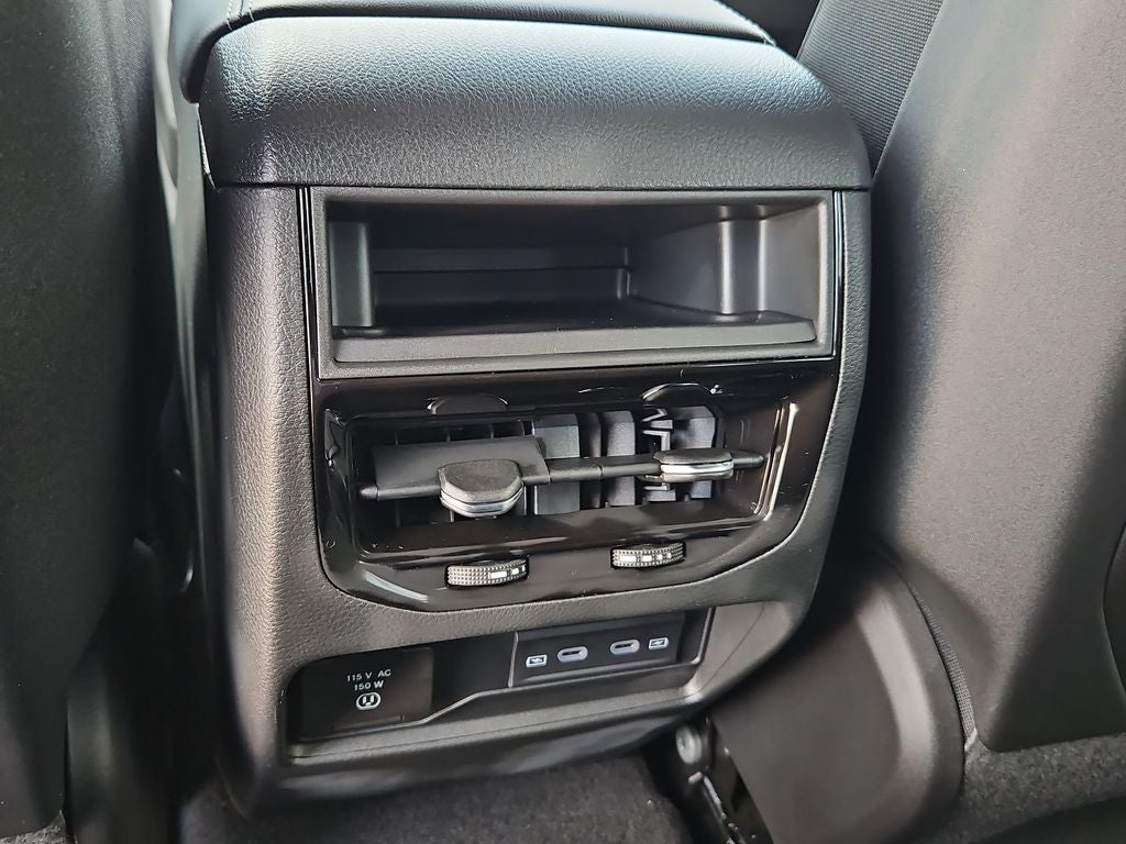 2026 Jeep Grand Cherokee GRAND CHEROKEE LAREDO ALTITUDE 4X2