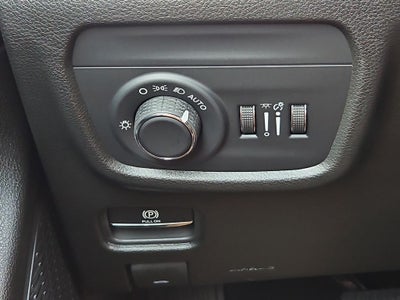 2026 Jeep Grand Cherokee GRAND CHEROKEE LAREDO ALTITUDE 4X2