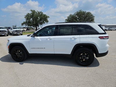2026 Jeep Grand Cherokee GRAND CHEROKEE LAREDO ALTITUDE 4X2